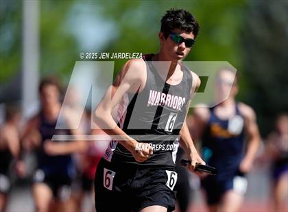 Thumbnail 1 in CHSAA Final 4A ( 4x800 Relay) photogallery.