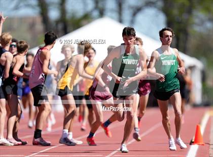 Thumbnail 1 in CHSAA Final 4A ( 4x800 Relay) photogallery.