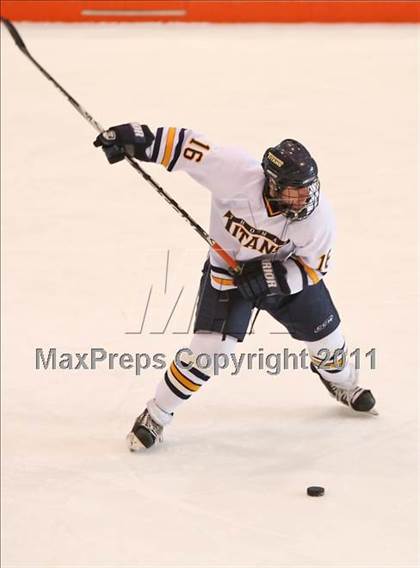 Thumbnail 2 in Webster Thomas vs. Brockport (Section 5 Division II Final) photogallery.