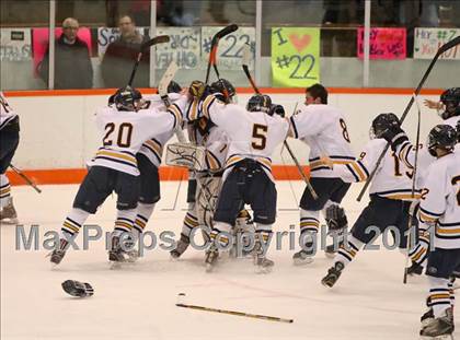 Thumbnail 2 in Webster Thomas vs. Brockport (Section 5 Division II Final) photogallery.