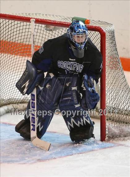 Thumbnail 2 in Webster Thomas vs. Brockport (Section 5 Division II Final) photogallery.