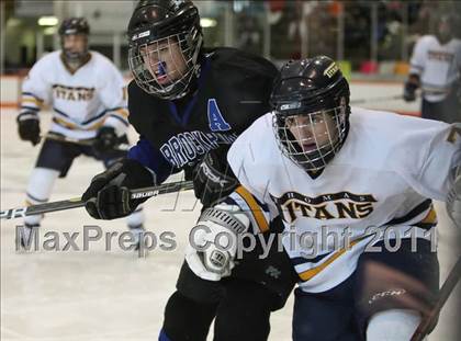 Thumbnail 2 in Webster Thomas vs. Brockport (Section 5 Division II Final) photogallery.