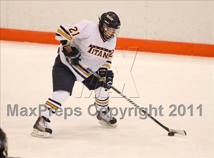 Thumbnail 2 in Webster Thomas vs. Brockport (Section 5 Division II Final) photogallery.
