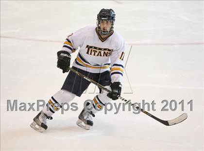Thumbnail 3 in Webster Thomas vs. Brockport (Section 5 Division II Final) photogallery.