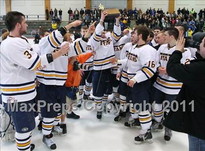 Thumbnail 2 in Webster Thomas vs. Brockport (Section 5 Division II Final) photogallery.