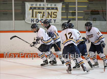 Thumbnail 3 in Webster Thomas vs. Brockport (Section 5 Division II Final) photogallery.