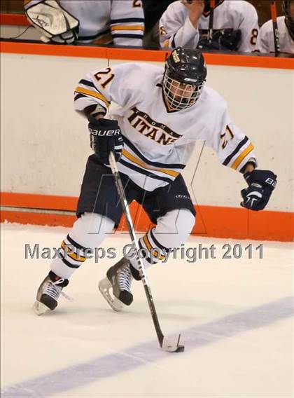 Thumbnail 1 in Webster Thomas vs. Brockport (Section 5 Division II Final) photogallery.