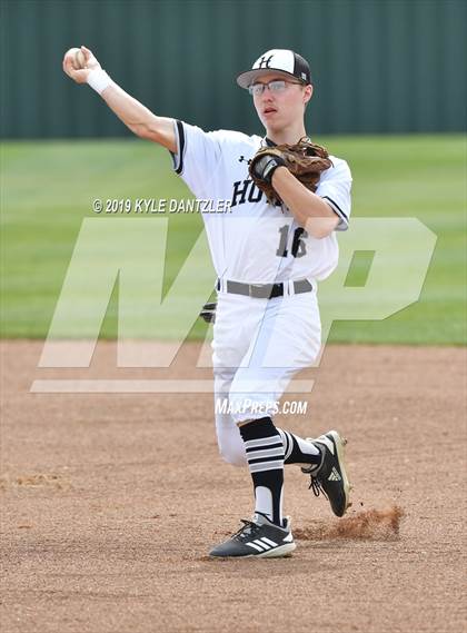 Thumbnail 1 in Howe vs Collinsville (Lindsay Tournament) photogallery.