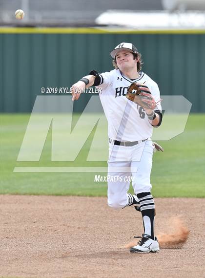 Thumbnail 2 in Howe vs Collinsville (Lindsay Tournament) photogallery.