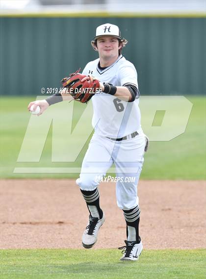 Thumbnail 2 in Howe vs Collinsville (Lindsay Tournament) photogallery.