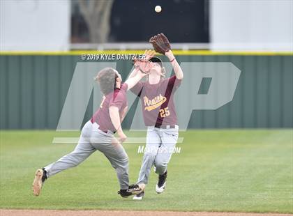 Thumbnail 1 in Howe vs Collinsville (Lindsay Tournament) photogallery.