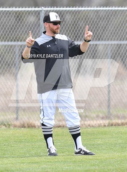 Thumbnail 3 in Howe vs Collinsville (Lindsay Tournament) photogallery.