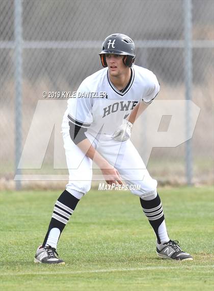 Thumbnail 2 in Howe vs Collinsville (Lindsay Tournament) photogallery.