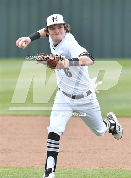 Thumbnail 2 in Howe vs Collinsville (Lindsay Tournament) photogallery.