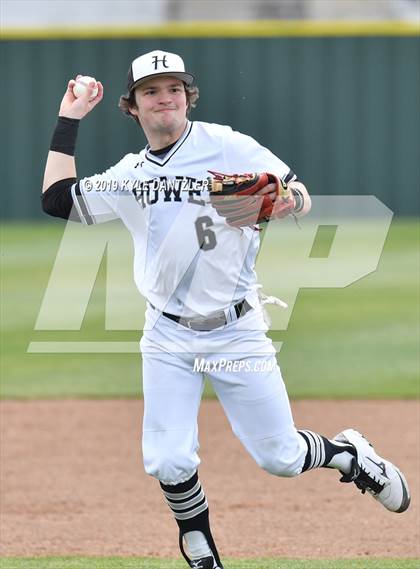 Thumbnail 3 in Howe vs Collinsville (Lindsay Tournament) photogallery.