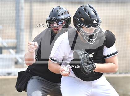 Thumbnail 1 in Howe vs Collinsville (Lindsay Tournament) photogallery.