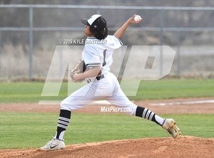 Thumbnail 2 in Howe vs Collinsville (Lindsay Tournament) photogallery.