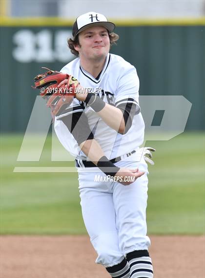 Thumbnail 2 in Howe vs Collinsville (Lindsay Tournament) photogallery.