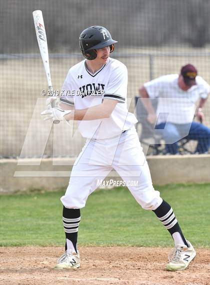 Thumbnail 3 in Howe vs Collinsville (Lindsay Tournament) photogallery.