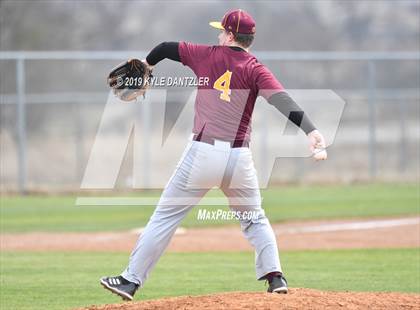 Thumbnail 2 in Howe vs Collinsville (Lindsay Tournament) photogallery.