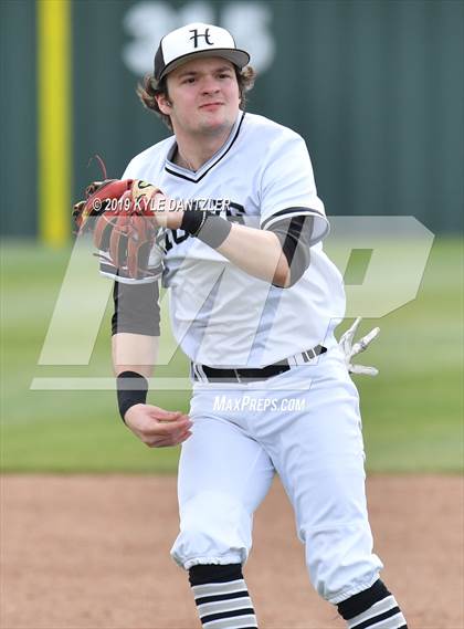Thumbnail 3 in Howe vs Collinsville (Lindsay Tournament) photogallery.