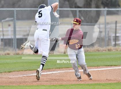 Thumbnail 1 in Howe vs Collinsville (Lindsay Tournament) photogallery.