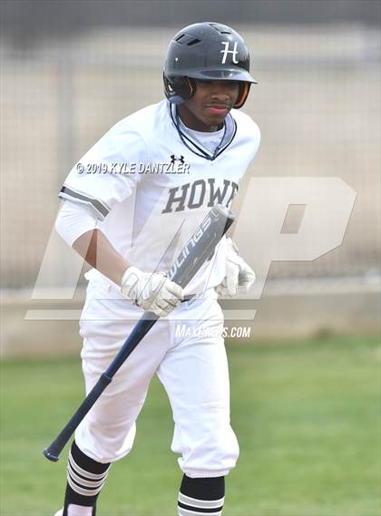 Thumbnail 3 in Howe vs Collinsville (Lindsay Tournament) photogallery.