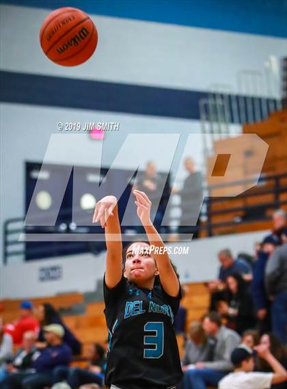 Thumbnail 2 in Del Norte vs. La Cueva  (Albuquerque Metro Championships) photogallery.