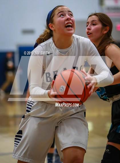 Thumbnail 2 in Del Norte vs. La Cueva  (Albuquerque Metro Championships) photogallery.