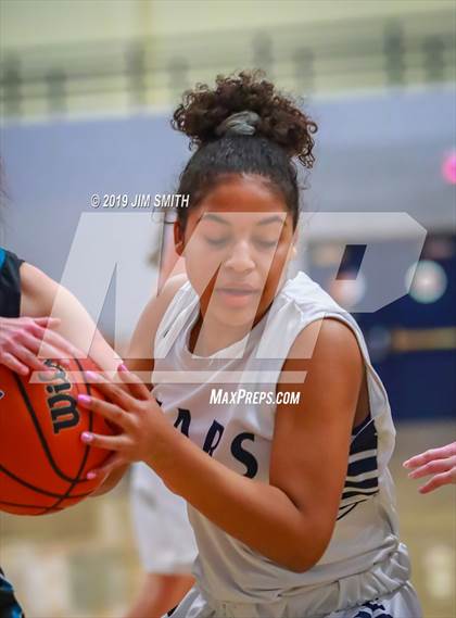 Thumbnail 2 in Del Norte vs. La Cueva  (Albuquerque Metro Championships) photogallery.