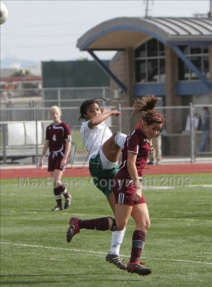 Thumbnail 1 in South vs. Valley Christian (CIF SS D5 Final) photogallery.