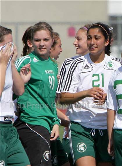 Thumbnail 2 in South vs. Valley Christian (CIF SS D5 Final) photogallery.