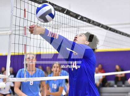 Thumbnail 3 in Bishop Gorman vs. Skyview (Durango Fall Classic) photogallery.