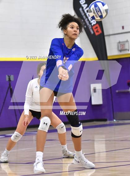 Thumbnail 1 in Bishop Gorman vs. Skyview (Durango Fall Classic) photogallery.