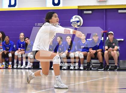Thumbnail 2 in Bishop Gorman vs. Skyview (Durango Fall Classic) photogallery.