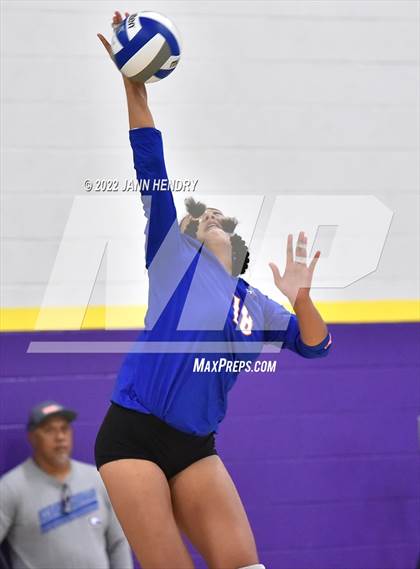 Thumbnail 3 in Bishop Gorman vs. Skyview (Durango Fall Classic) photogallery.
