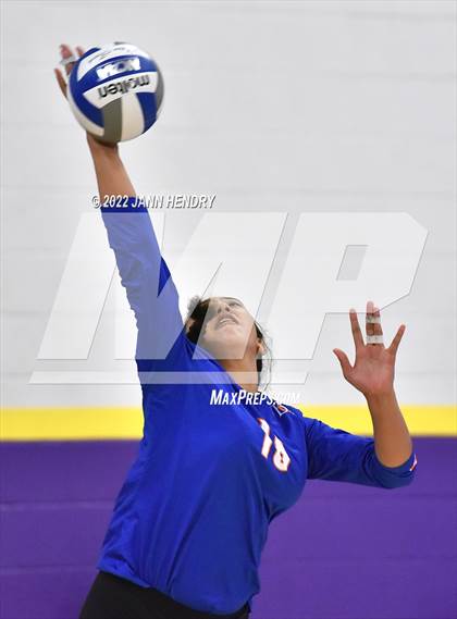 Thumbnail 1 in Bishop Gorman vs. Skyview (Durango Fall Classic) photogallery.