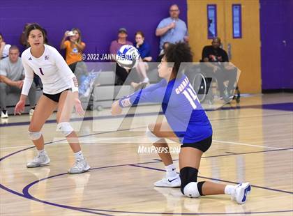Thumbnail 2 in Bishop Gorman vs. Skyview (Durango Fall Classic) photogallery.