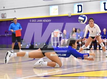 Thumbnail 1 in Bishop Gorman vs. Skyview (Durango Fall Classic) photogallery.