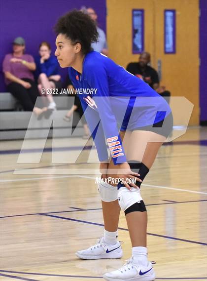 Thumbnail 3 in Bishop Gorman vs. Skyview (Durango Fall Classic) photogallery.
