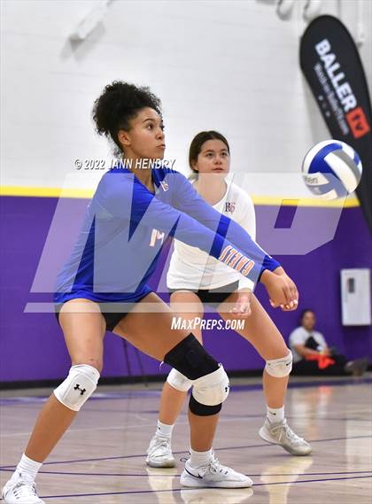 Thumbnail 1 in Bishop Gorman vs. Skyview (Durango Fall Classic) photogallery.