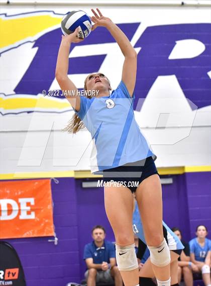 Thumbnail 3 in Bishop Gorman vs. Skyview (Durango Fall Classic) photogallery.