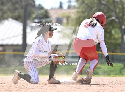Thumbnail 2 in Mater Dei vs. Edison (Alan Dugard Classic) photogallery.