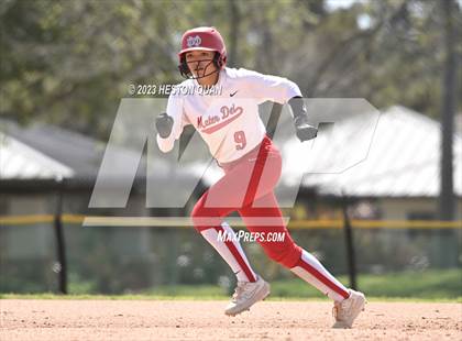 Thumbnail 2 in Mater Dei vs. Edison (Alan Dugard Classic) photogallery.