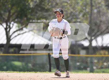Thumbnail 2 in Mater Dei vs. Edison (Alan Dugard Classic) photogallery.