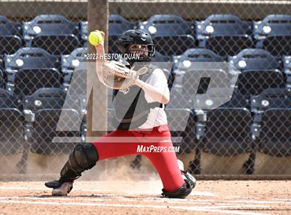 Thumbnail 1 in Mater Dei vs. Edison (Alan Dugard Classic) photogallery.