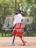 Photo from the gallery "Mater Dei vs. Edison (Alan Dugard Classic)"