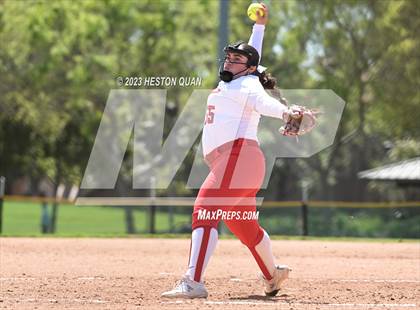 Thumbnail 2 in Mater Dei vs. Edison (Alan Dugard Classic) photogallery.