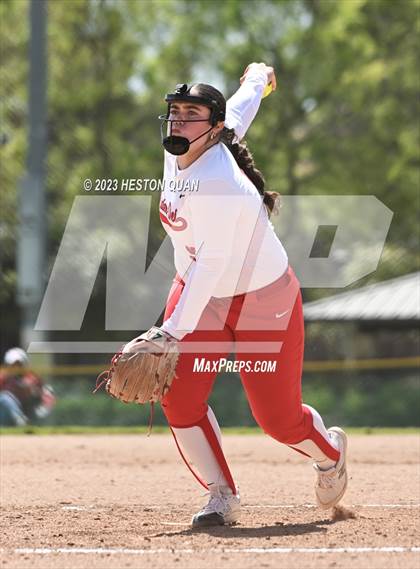 Thumbnail 3 in Mater Dei vs. Edison (Alan Dugard Classic) photogallery.