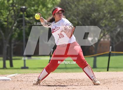 Thumbnail 2 in Mater Dei vs. Edison (Alan Dugard Classic) photogallery.